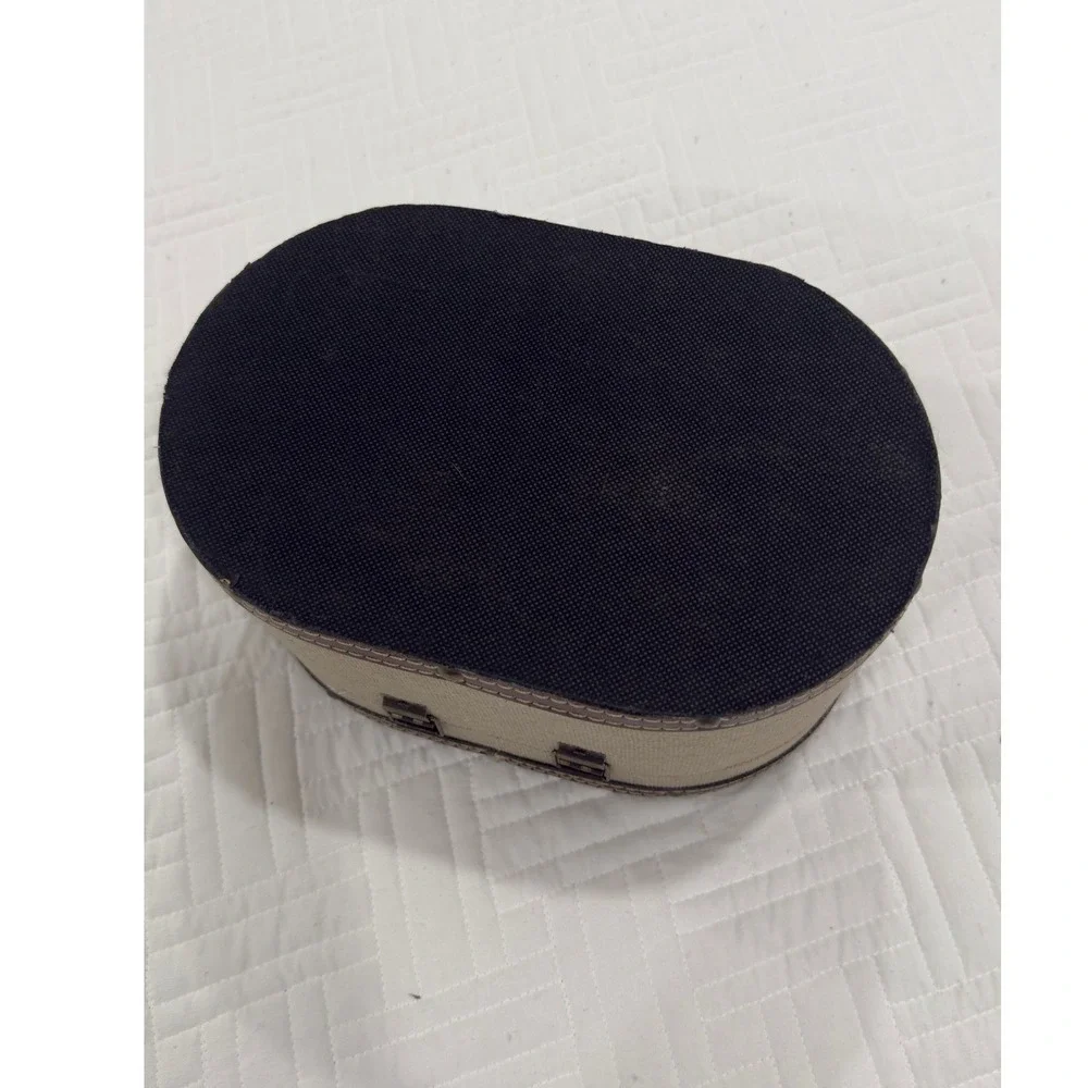 Vintage‎ Savile Row An Evening in New York Oval Decorative Storage Trunk Box
